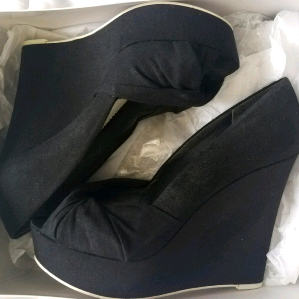Black Nine West Wedges